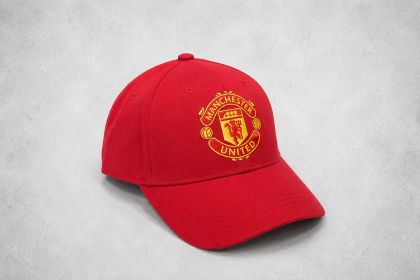Футболна шапка с козирка Manchester United – Червена