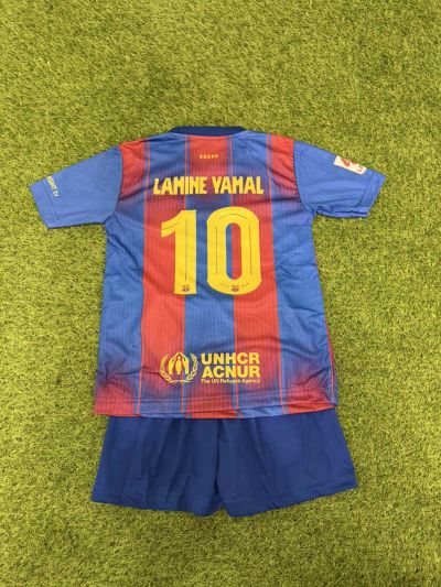 Детски футболен екип Барселона 25/26 – Класическо "Blaugrana" (Тениска и шорти)